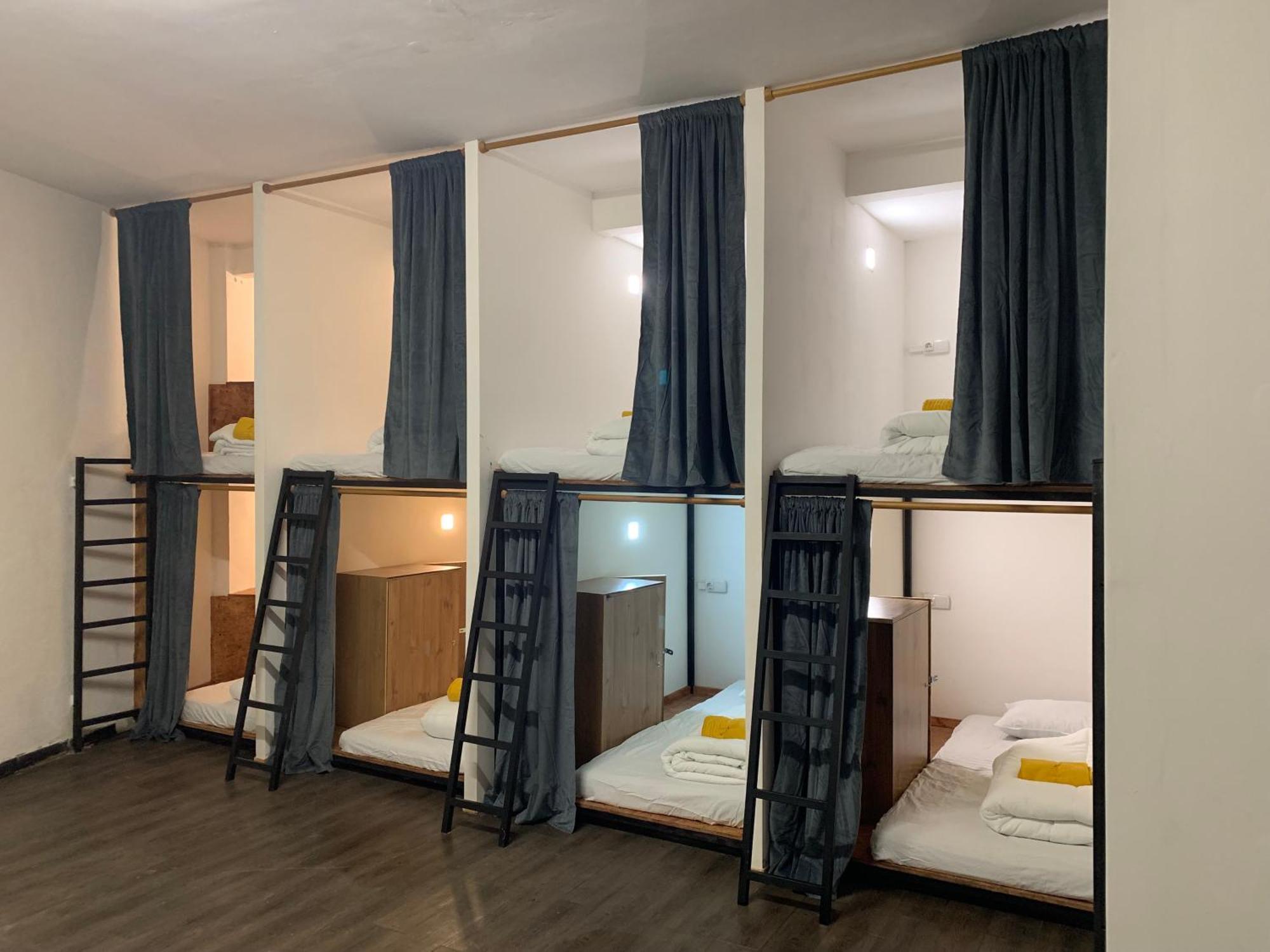 Spanglish Hostel ベニドルム エクステリア 写真