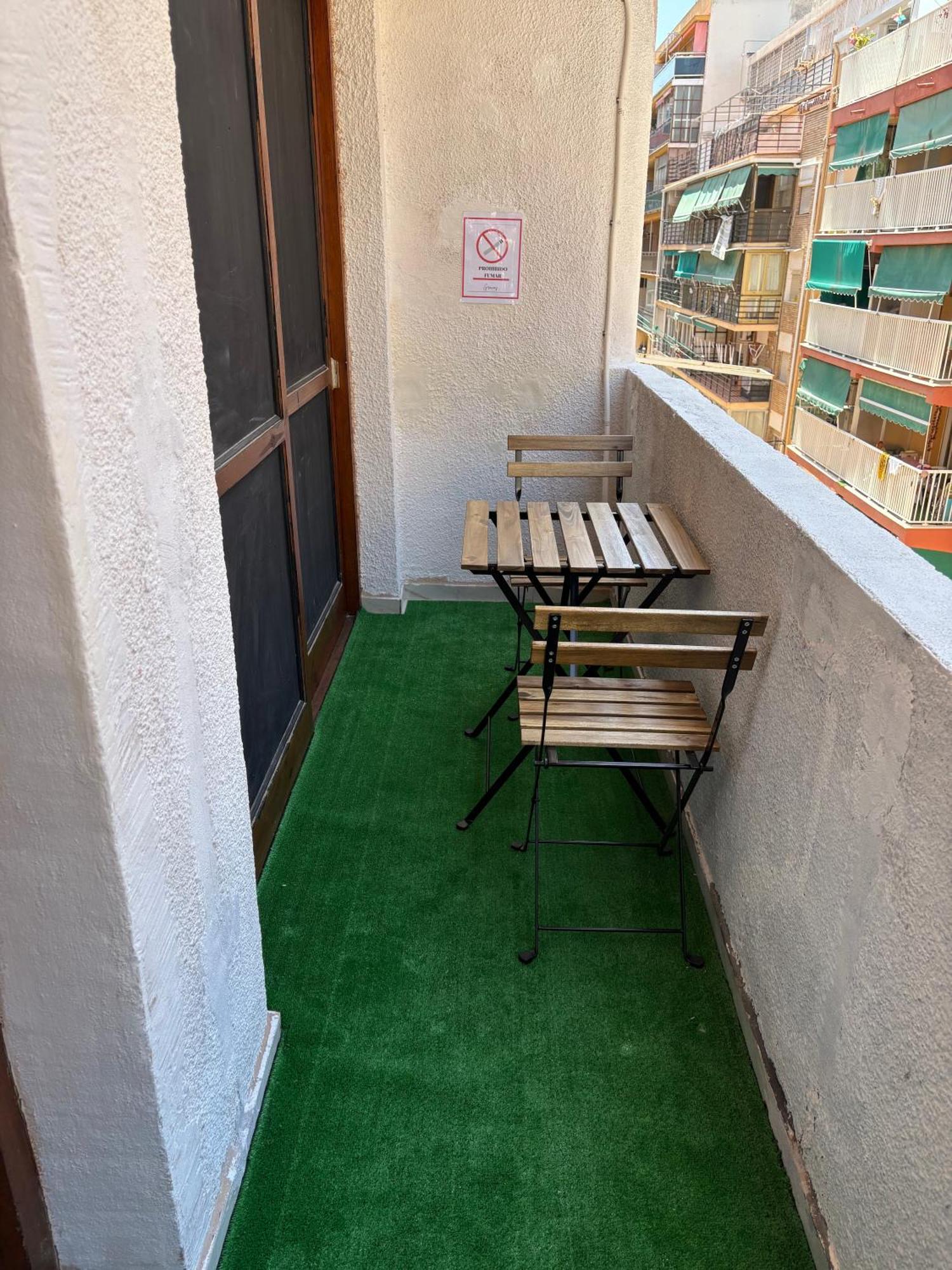 Spanglish Hostel ベニドルム エクステリア 写真