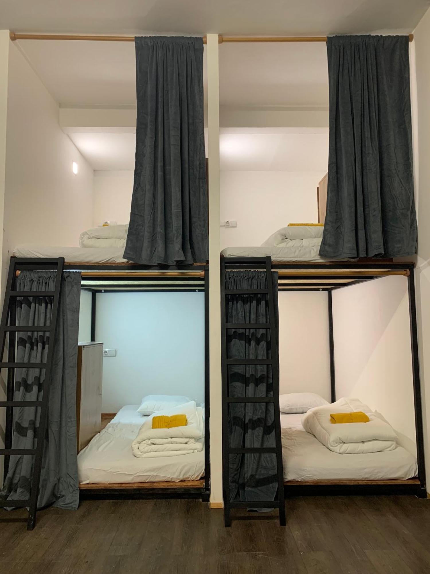 Spanglish Hostel ベニドルム エクステリア 写真